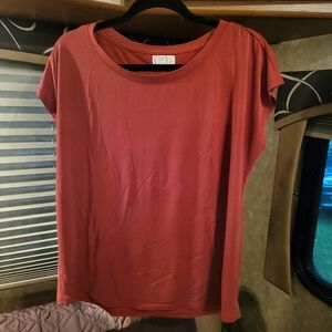 Terracotta scoop neck shirt